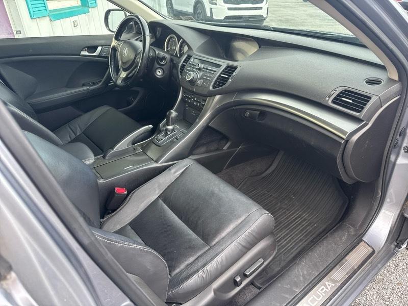 Acura TSX Sport Wagon 5-Spd AT w/ Technology Package 2012
