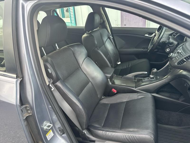 Acura TSX Sport Wagon 5-Spd AT w/ Technology Package 2012