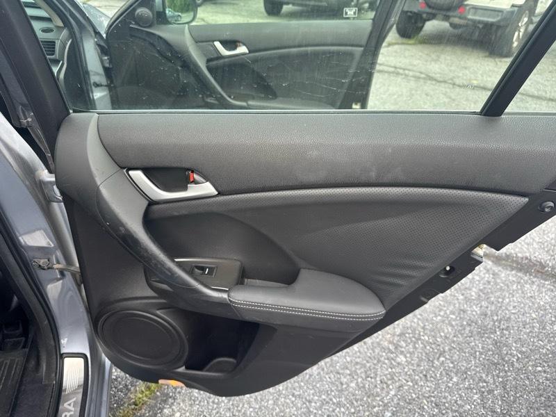 Acura TSX Sport Wagon 5-Spd AT w/ Technology Package 2012