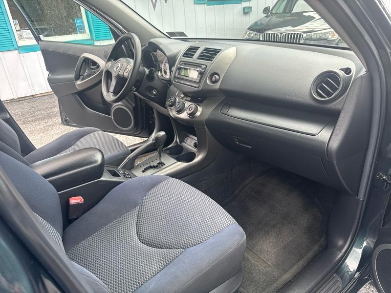 Toyota RAV4 Sport I4 4WD 2012