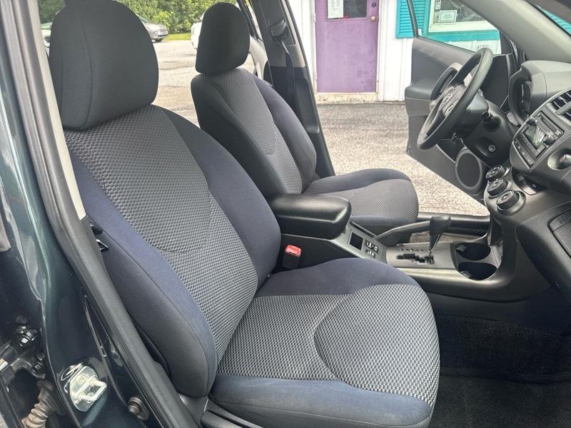Toyota RAV4 Sport I4 4WD 2012