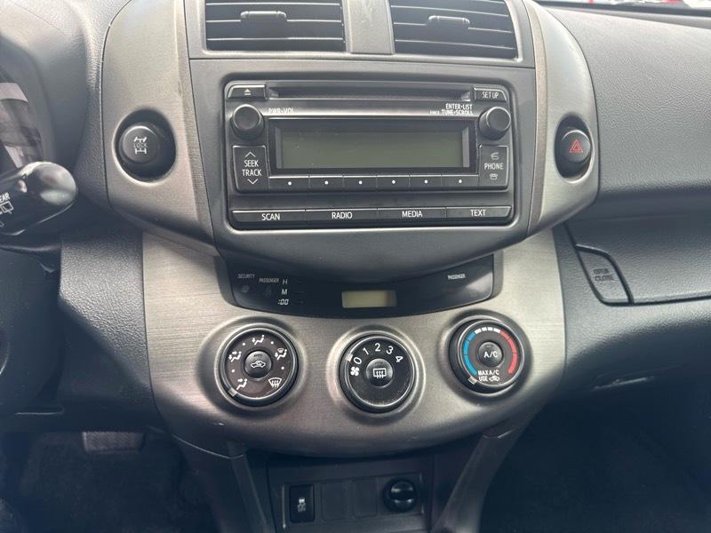 Toyota RAV4 Sport I4 4WD 2012
