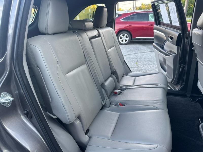 Toyota Highlander XLE AWD V6 2017