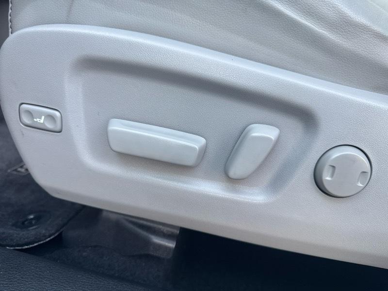 Toyota Highlander XLE AWD V6 2017