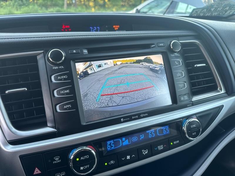 Toyota Highlander XLE AWD V6 2017