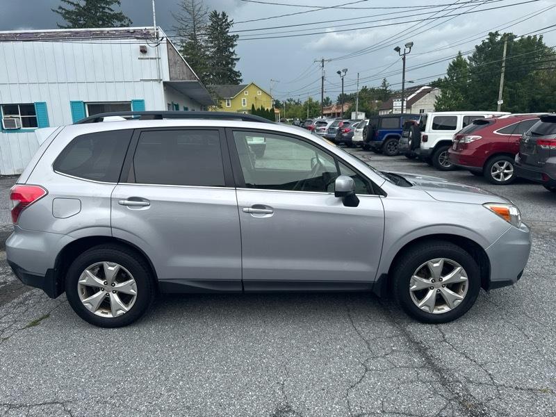 Subaru Forester 2.5i Touring 2016