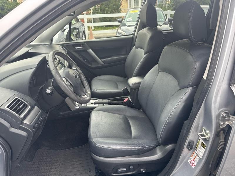 Subaru Forester 2.5i Touring 2016