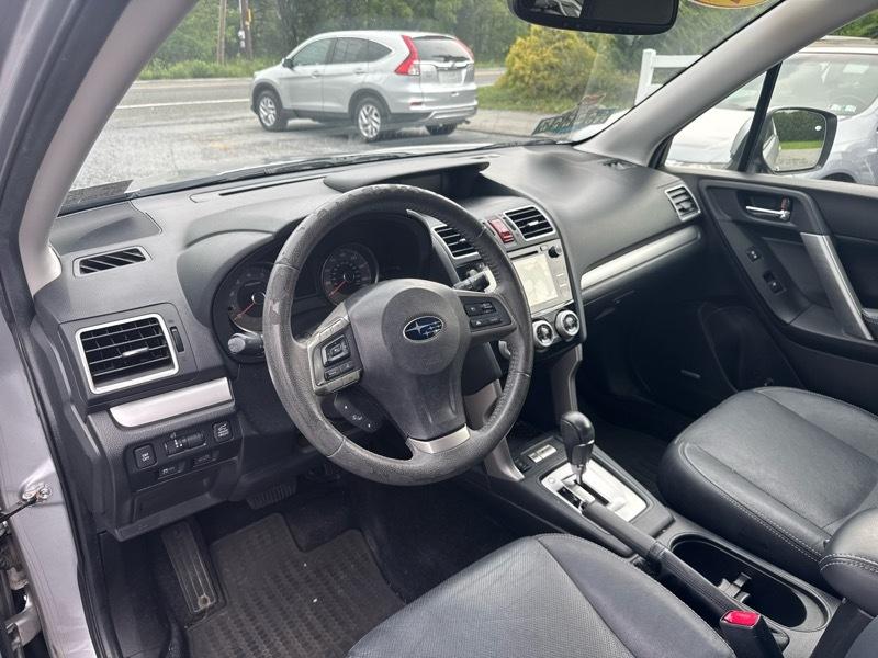 Subaru Forester 2.5i Touring 2016
