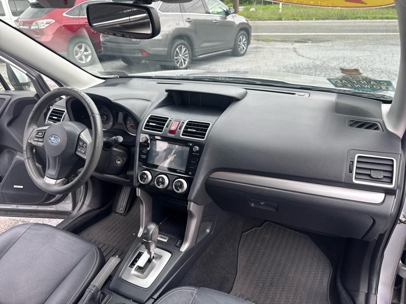 Subaru Forester 2.5i Touring 2016