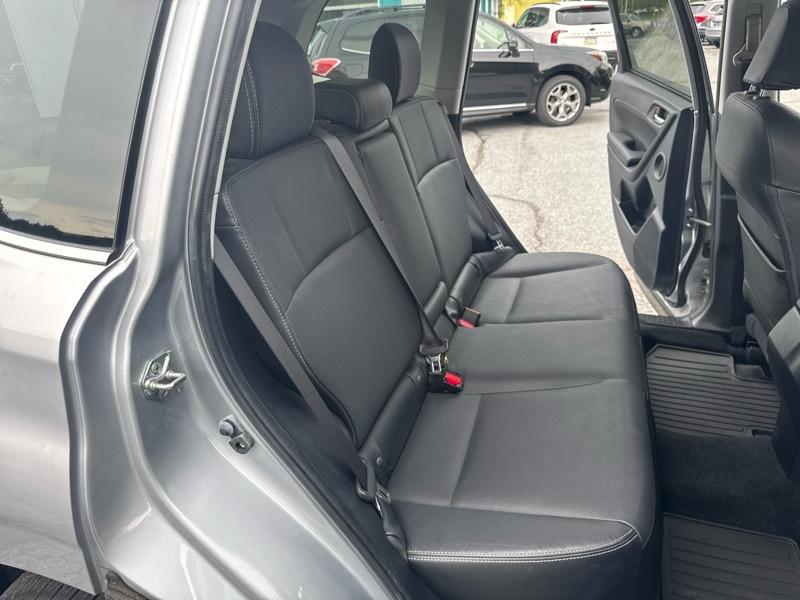Subaru Forester 2.5i Touring 2016
