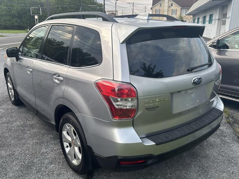 Subaru Forester 2.5i Touring 2016