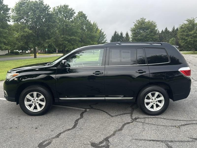 Toyota Highlander XLE AWD V6 2012