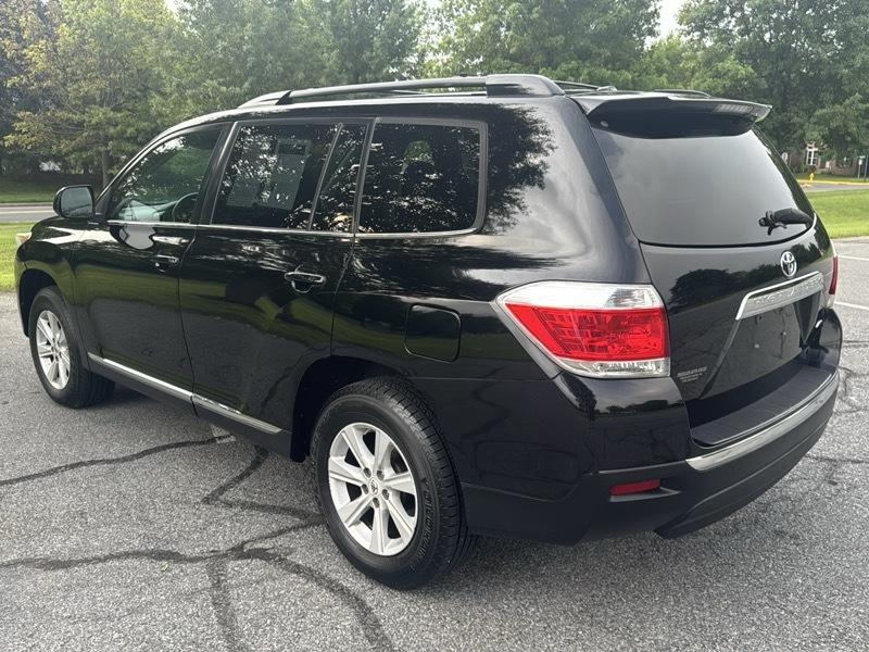 Toyota Highlander XLE AWD V6 2012