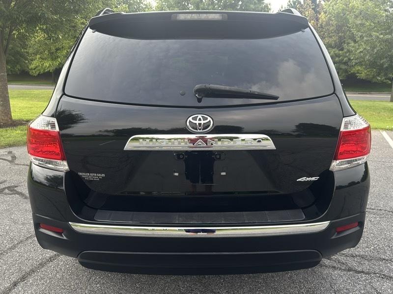 Toyota Highlander XLE AWD V6 2012