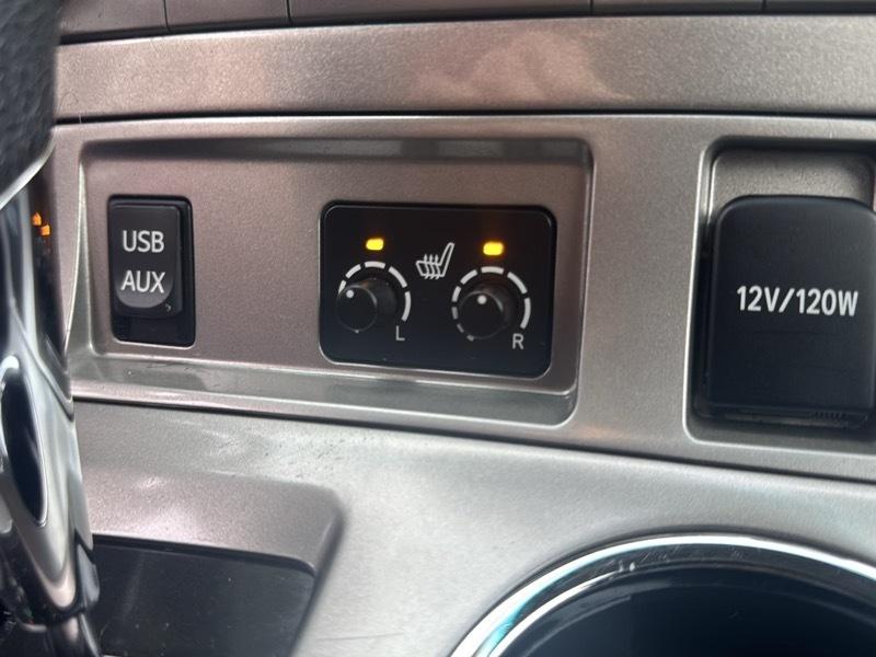 Toyota Highlander XLE AWD V6 2012
