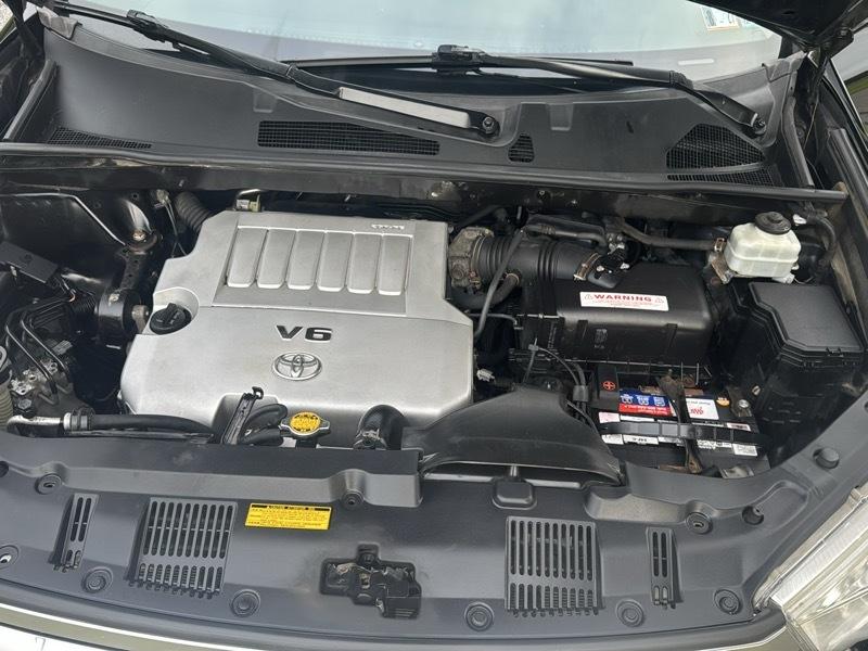Toyota Highlander XLE AWD V6 2012