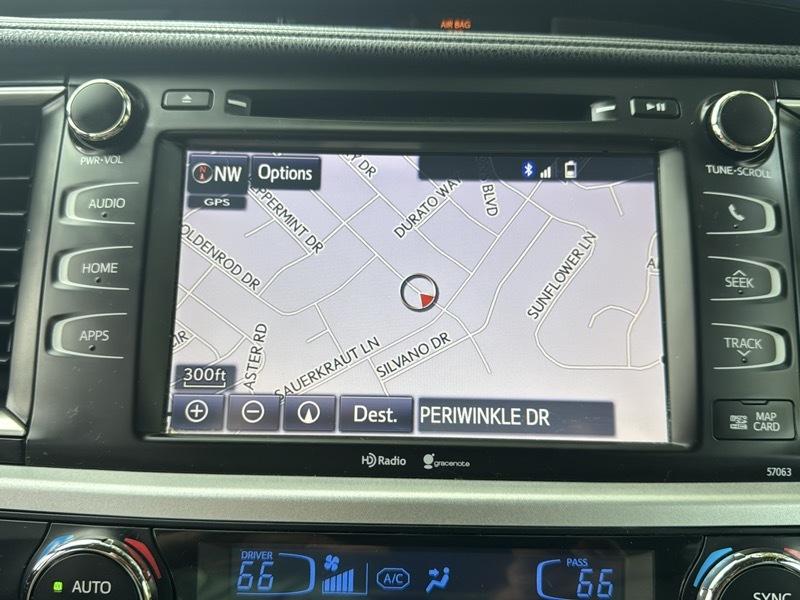 Toyota Highlander XLE AWD V6 2014