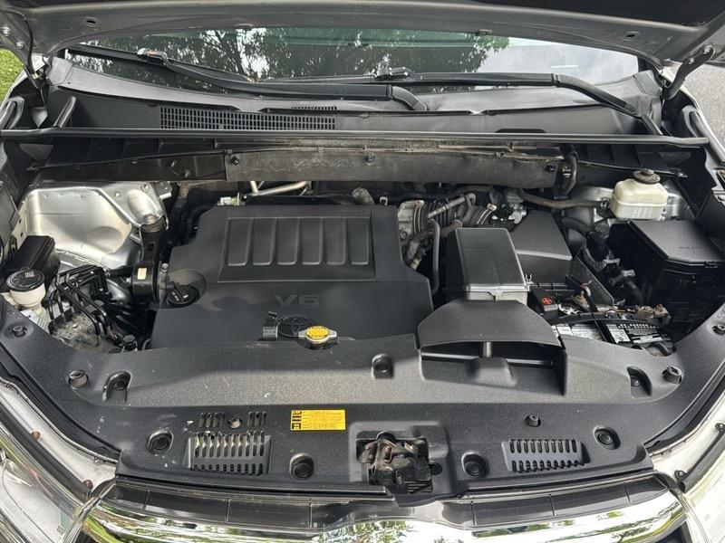 Toyota Highlander XLE AWD V6 2014