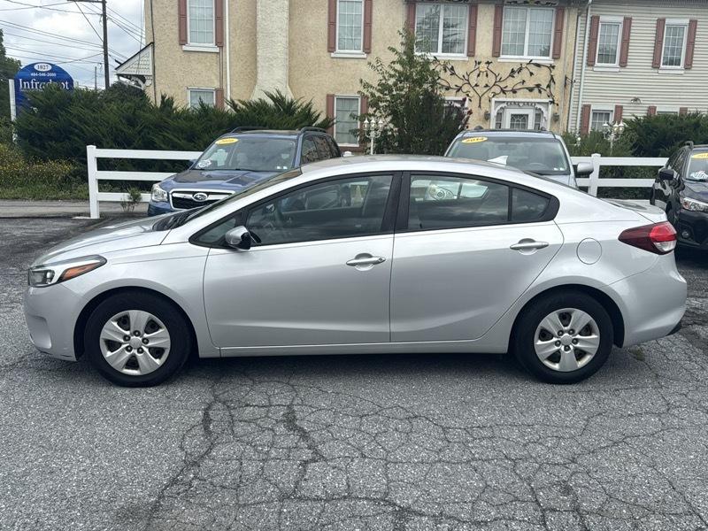 Kia Forte LX 4D Sedan 2017