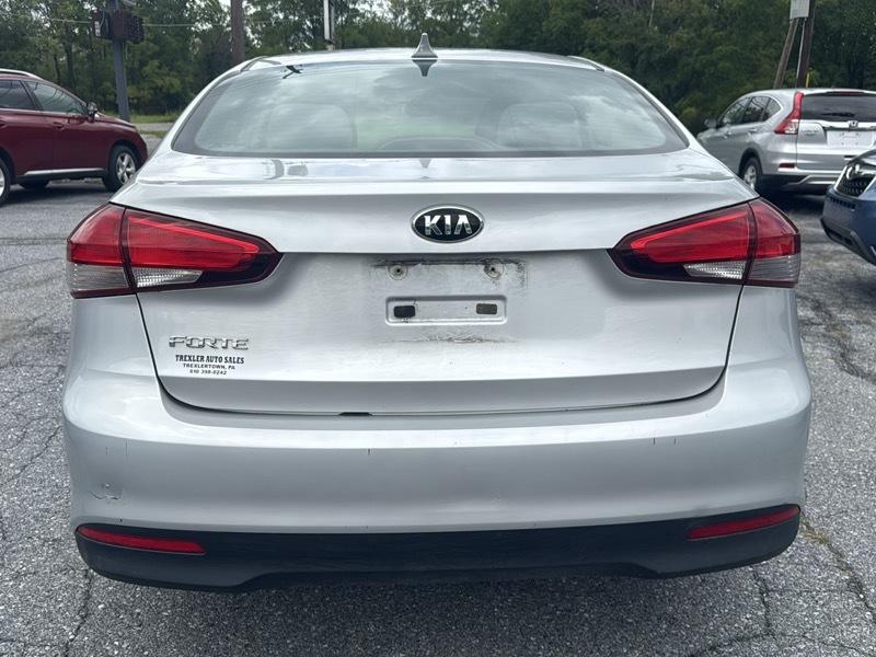 Kia Forte LX 4D Sedan 2017