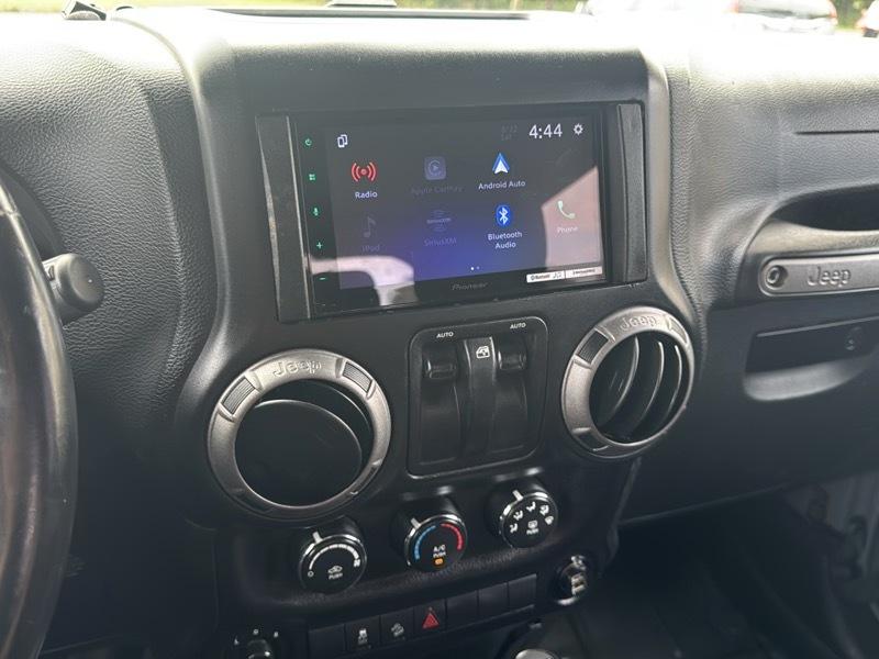 Jeep Wrangler Sport 4WD 2015