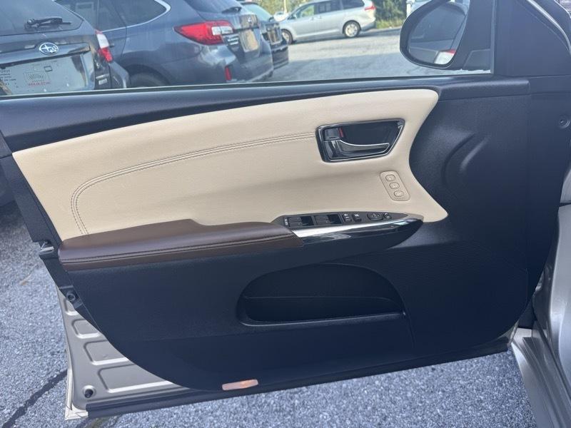 Toyota Avalon XLE Touring 2013