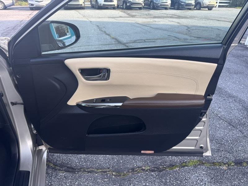 Toyota Avalon XLE Touring 2013