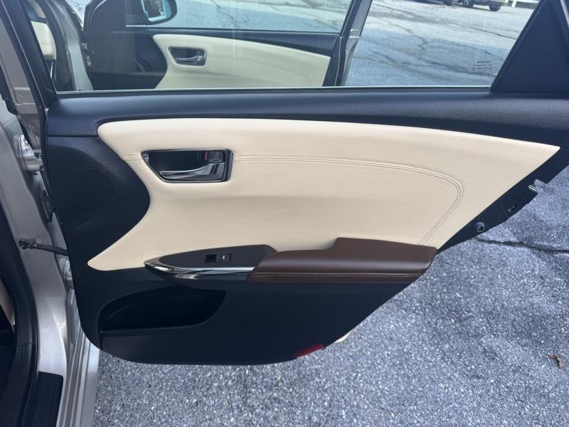 Toyota Avalon XLE Touring 2013