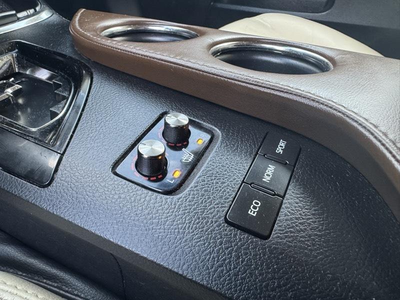 Toyota Avalon XLE Touring 2013