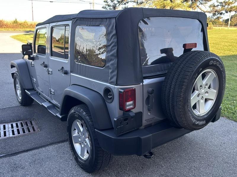 Jeep Wrangler Unlimited Sport 4WD 2014