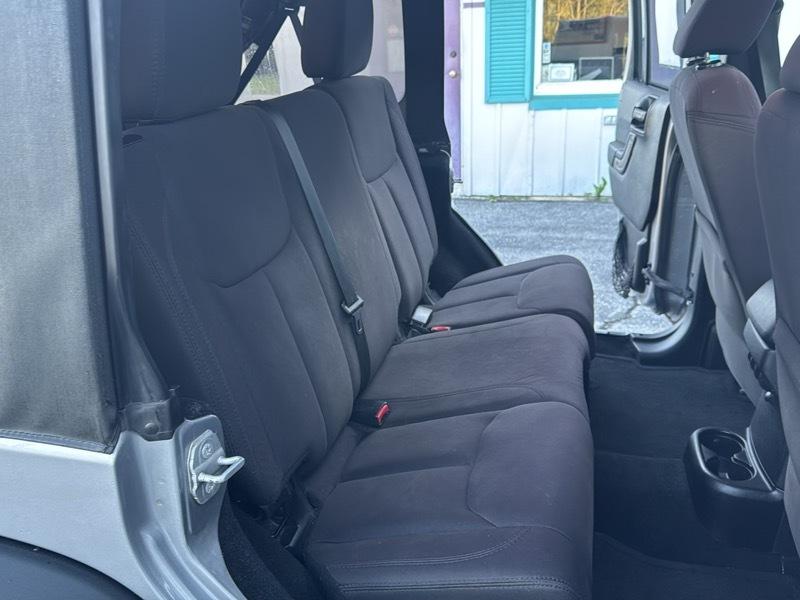 Jeep Wrangler Unlimited Sport 4WD 2014