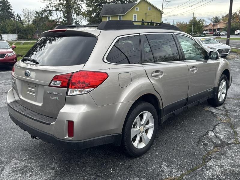 Subaru Outback 2.5i Premium 2014