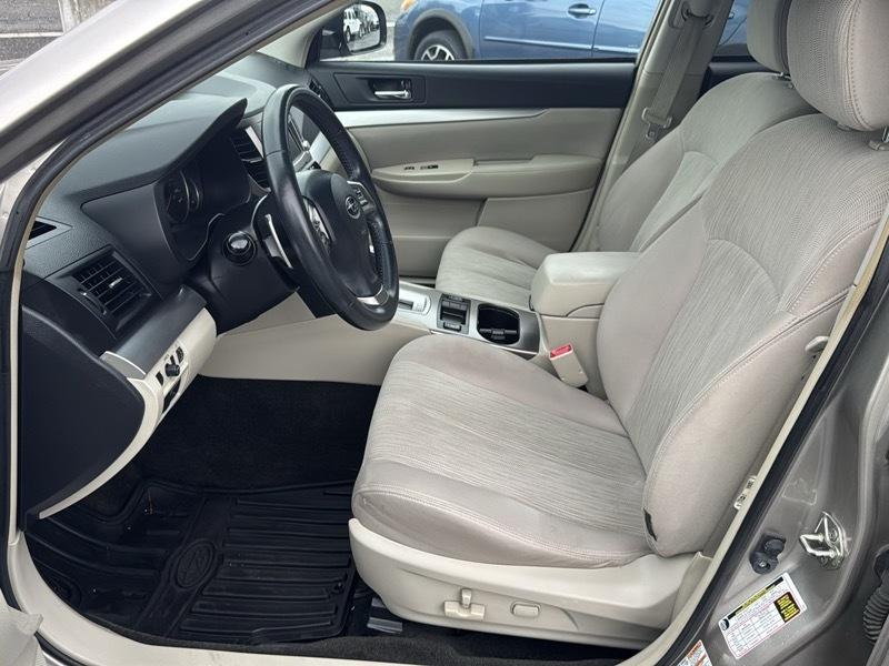 Subaru Outback 2.5i Premium 2014