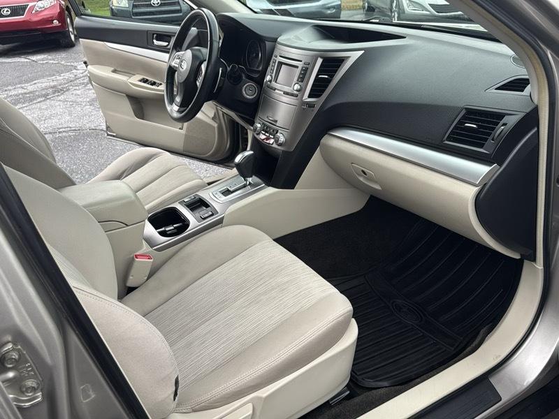 Subaru Outback 2.5i Premium 2014