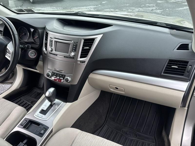 Subaru Outback 2.5i Premium 2014