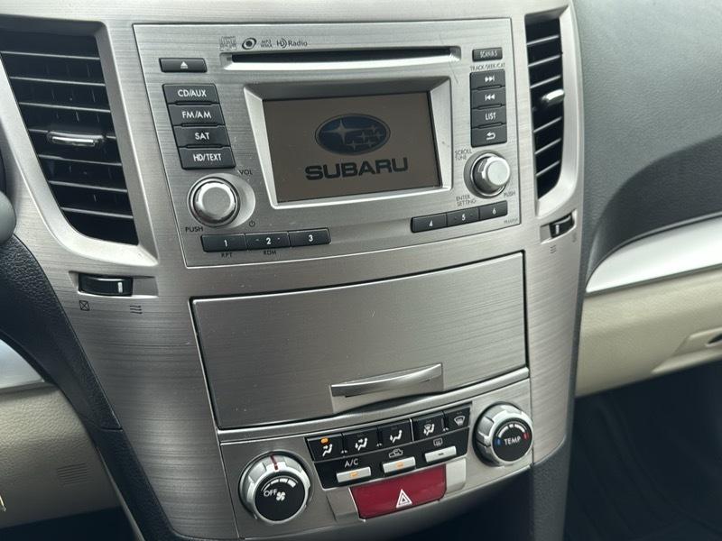 Subaru Outback 2.5i Premium 2014