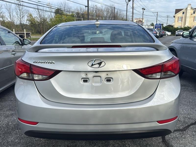 Hyundai Elantra 4dr Sdn Auto SE 2014