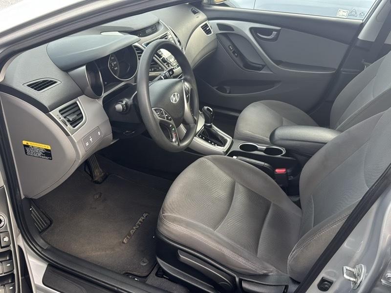Hyundai Elantra 4dr Sdn Auto SE 2014