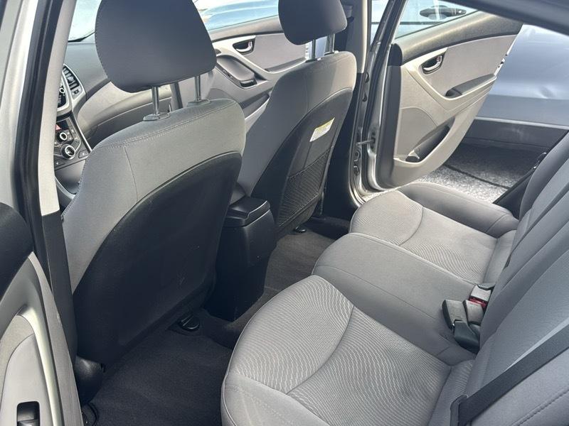 Hyundai Elantra 4dr Sdn Auto SE 2014