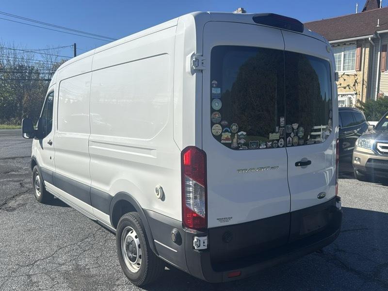 Ford Transit 250 Van Med. Roof 148-in. WB 2019