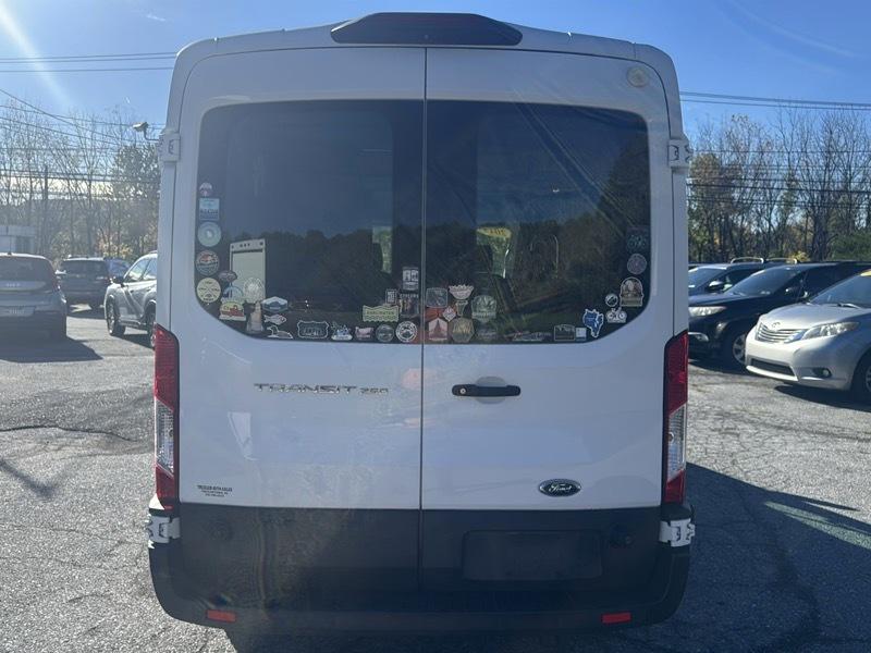 Ford Transit 250 Van Med. Roof 148-in. WB 2019