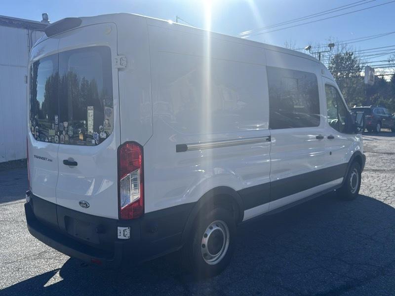 Ford Transit 250 Van Med. Roof 148-in. WB 2019