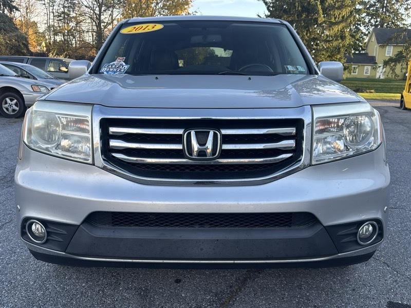 Honda Pilot Touring 4WD with DVD 2013