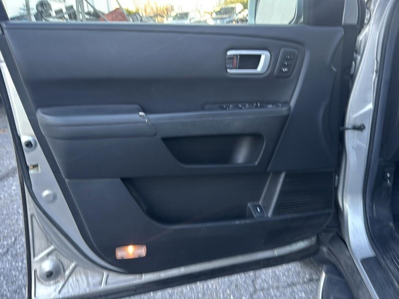 Honda Pilot Touring 4WD with DVD 2013