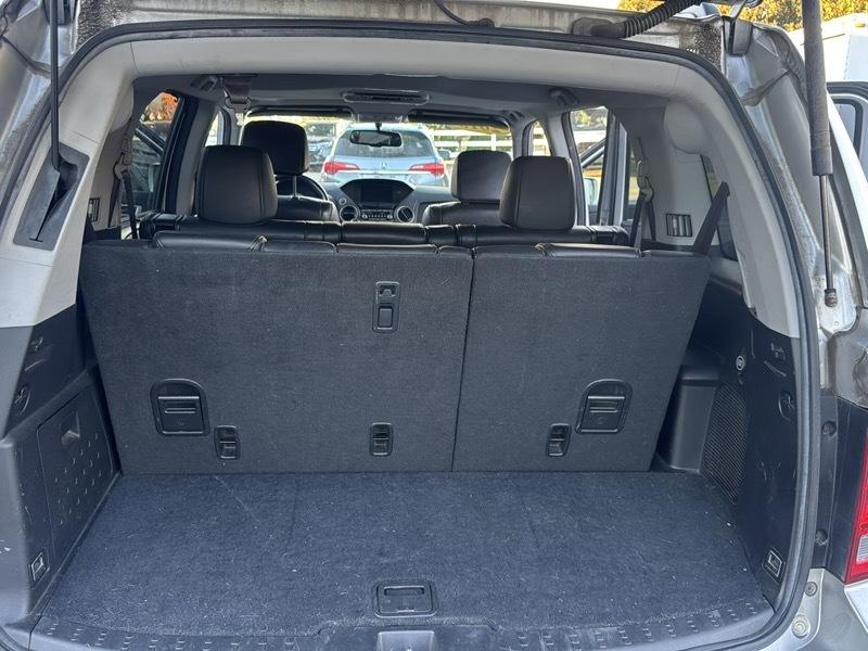 Honda Pilot Touring 4WD with DVD 2013