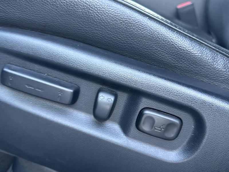 Honda Pilot Touring 4WD with DVD 2013