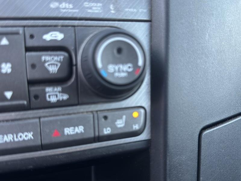 Honda Pilot Touring 4WD with DVD 2013