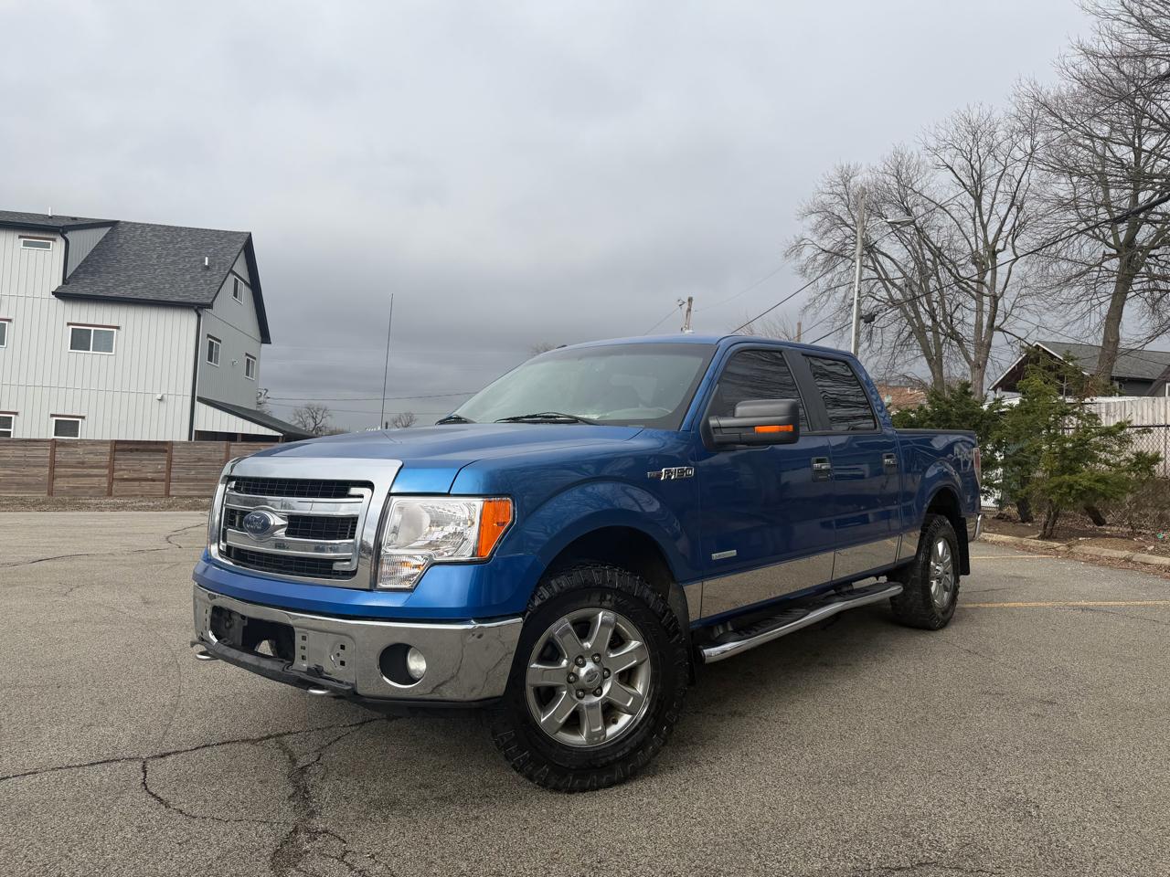 Ford F-150 XL SuperCrew 5.5-ft. Bed 4WD 2014