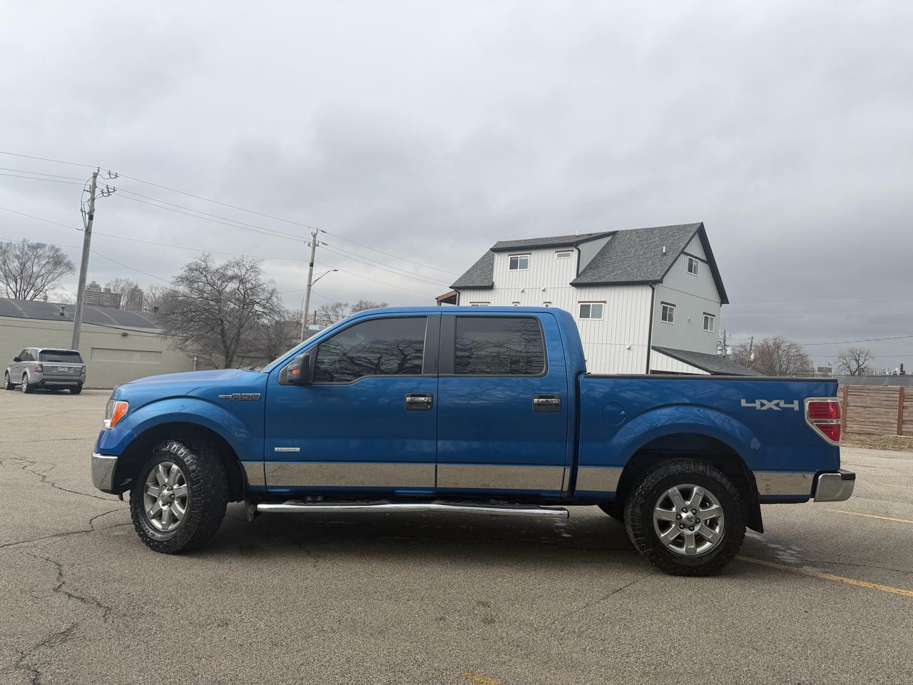 Ford F-150 XL SuperCrew 5.5-ft. Bed 4WD 2014