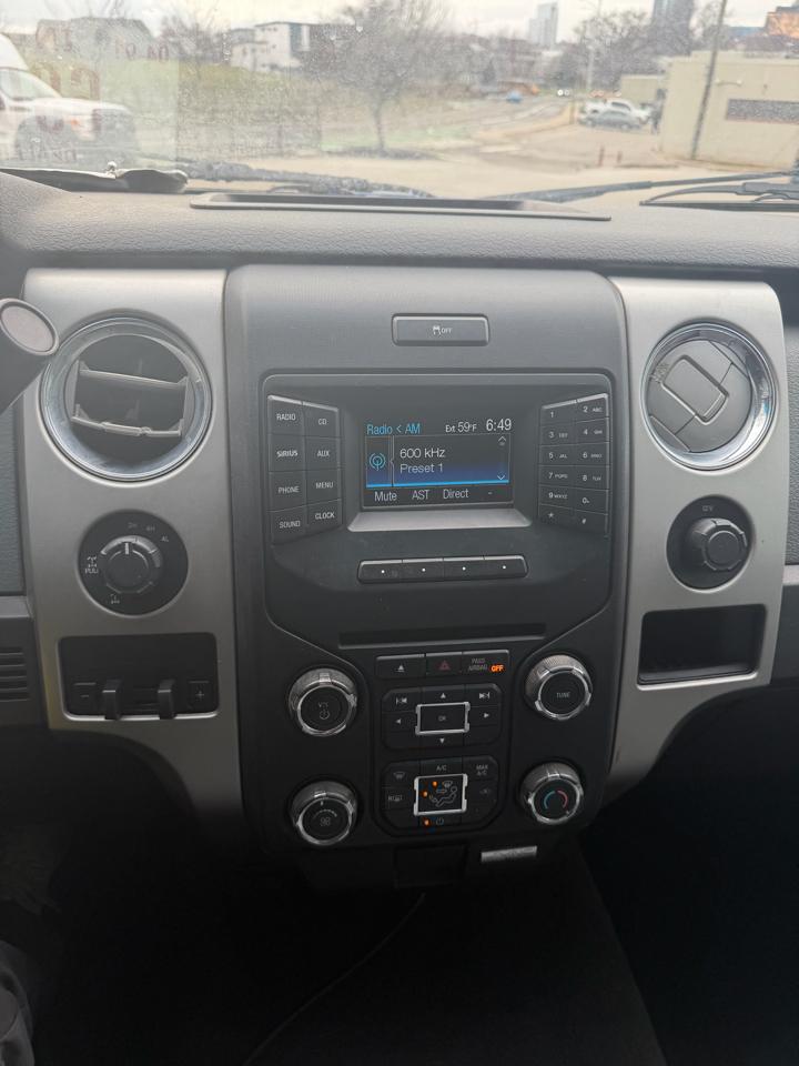 Ford F-150 XL SuperCrew 5.5-ft. Bed 4WD 2014